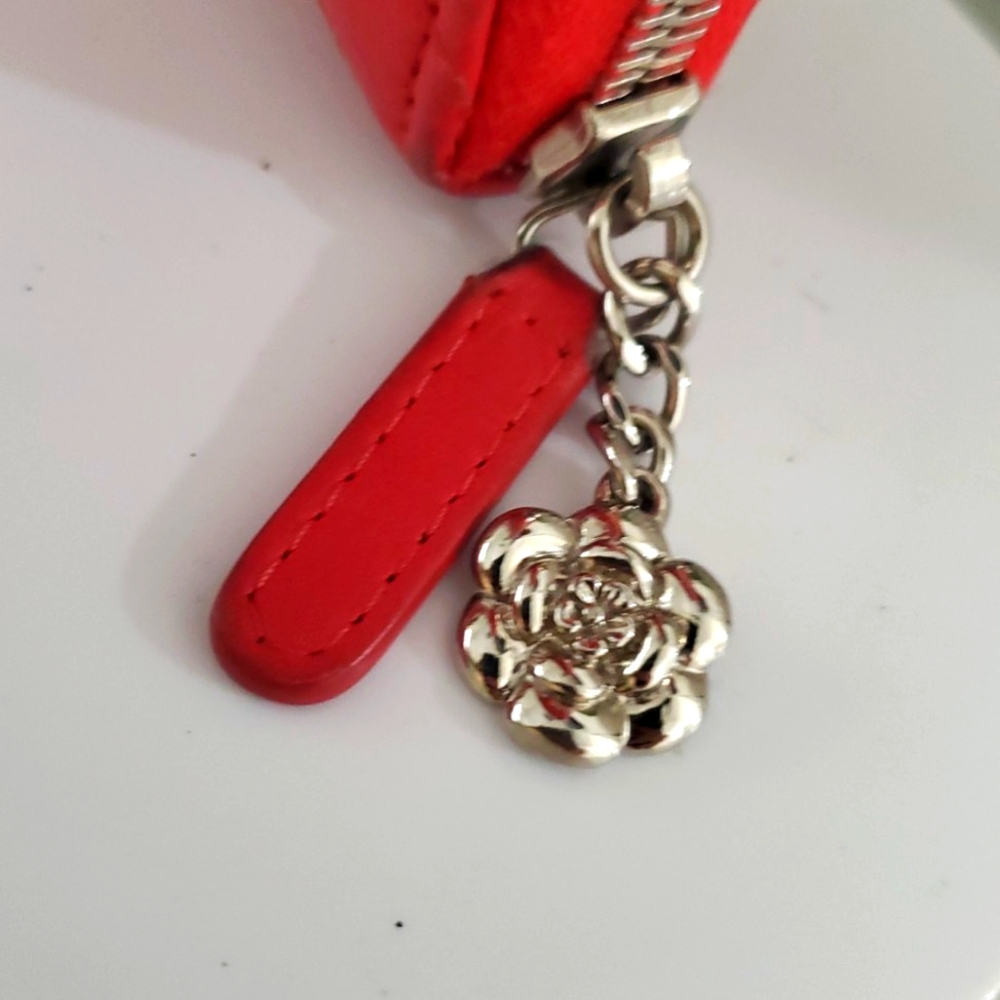 🇮🇹RARE Stuning CHANEL Camelia Red Quilted Lambskin Zip Around Long Wallet❤️❤️❤ - Picture 7 of 17